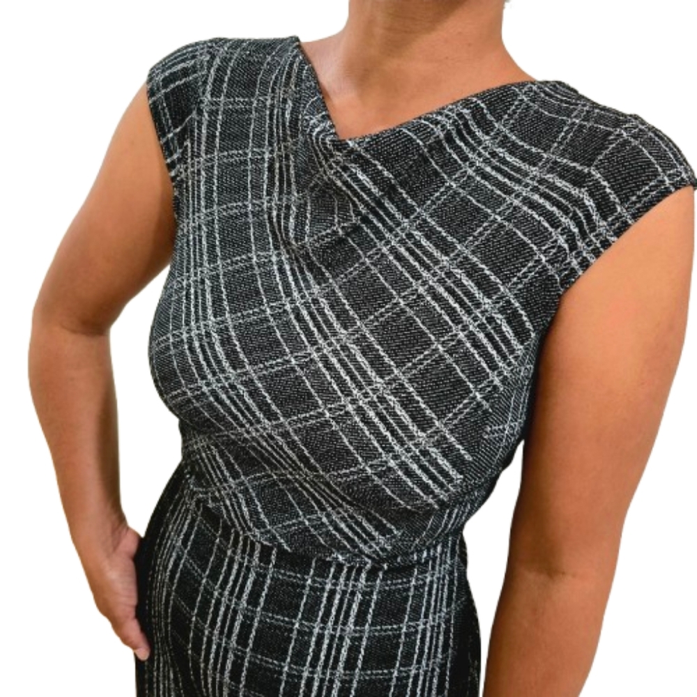 Banana Republic Black V-Neck Sheath Dress for Work
